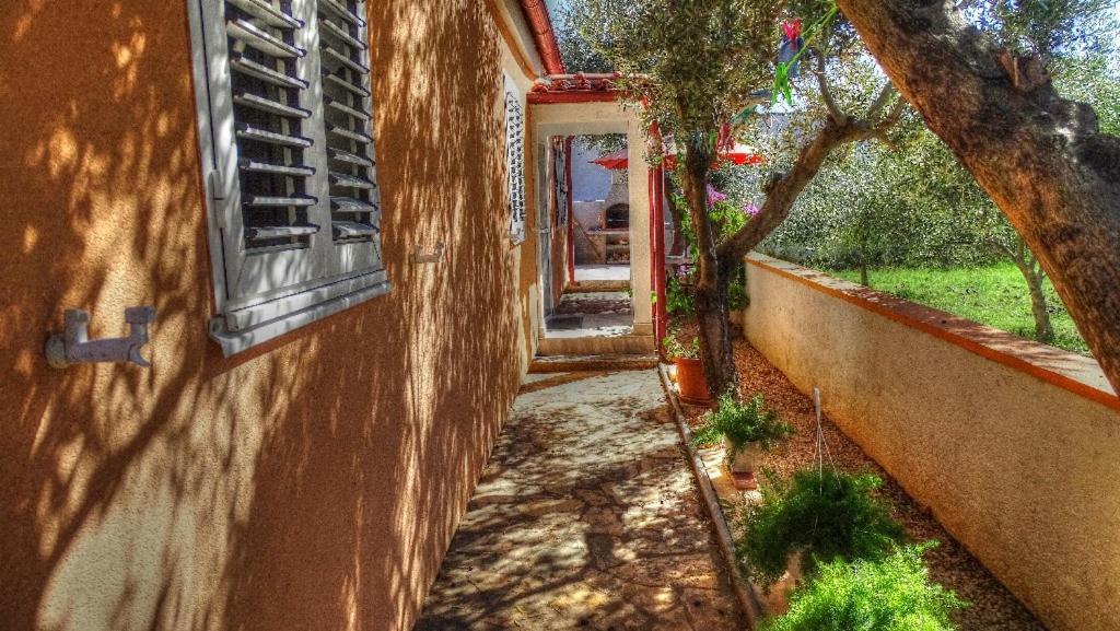 Studio Apartman I Mali Apartman Vir Exterior foto